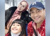 Venna Melinda Bocorkan Kedekatan Ferry Irawan dan Vania Bak Family Goals