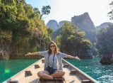 Dijamin Aman, Ini 8 Tips Bagi Wanita yang Ingin Solo Traveling di Akhir Tahun