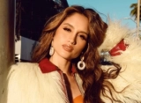 Cinta Laura Ternyata Lakukan Improvisasi Mengejutkan di Runway Paris Fashion Week