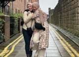 Istri Ridwan Kamil Buktikan Putrinya Tetap Rajin Salat meski Lepas Hijab