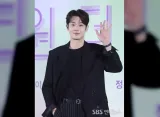 Choi Woo Shik Minta Maaf Terkait Tuduhan Diskriminasi di Paris Fashion Show