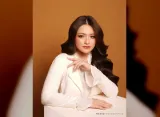 Nathalie Holscher Ajak Adzam Nikmati Pertunjukan Tari Kecak di Bali