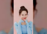 Song Ji Hyo Tampil Berani dengan Gaya No Pants di Foto Terbarunya