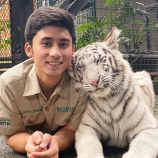 Alshad Ahmad Pamer Diberi Izin Khusus di Afrika Tak Peduli Tuduhan Hamili Mantan
