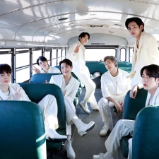 BTS Nongkrong OT7 di Liburan Wamil Perdana Jin, Taat Peraturan!