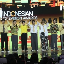 RIIZE Hadir di Indonesian Television Awards 2023 Diagungkan Media Korea