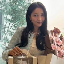 Oh Yoon Ah Bongkar Perilaku Kasar Mantan Pacar ke Anaknya