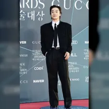 Jung Kyung Ho Terdeteksi Pakai Cincin Mencurigakan Usai Putus dengan Sooyoung