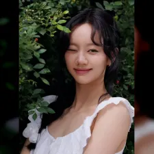 Hyeri dan Hwang In Youp Bikin Fans Baper di Kencan Baseball Mereka