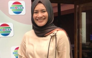 Berhijab, Ikke Nurjanah Masih Belum Siap Hapus Foto di Masa Lalu