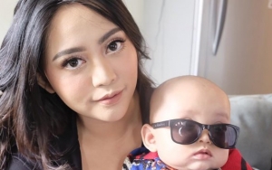 Bayi Rachel Vennya Paham Diajak Selfie, Netter Makin Gemas