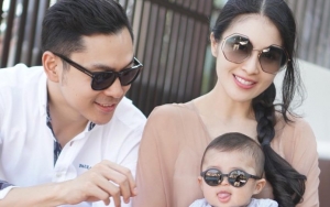 Liburan Pertama, Ekspresi Anak Sandra Dewi Curi Perhatian