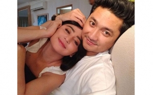 Foto Ciuman Mesranya dengan Suami Dibully, Dewi Persik Balas Pakai Komentar Pedas