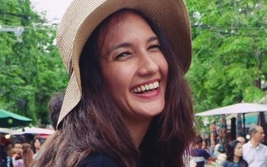 Ayah Nadine Chandrawinata Masih Bungkam Soal Kabar Pernikahan Anaknya