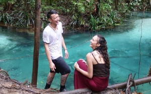 Dimas Anggara Siraman Jelang Nikahi Nadine Chandrawinata, Netter Heboh Bahas Pindah Agama