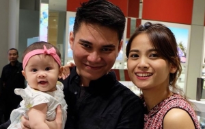 Unggah Foto Kangen Suami, Acha Septriasa Dibilang MIrip Song Hye Kyo