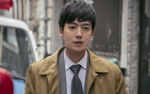 Terlempar ke 1988, Jung Kyung Ho Sibuk Selidiki Kasus di 'Life on Mars'