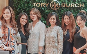 Naik Private Jet Hingga Pose 'Kembar' Bareng Maia, Pacar El Rumi Dipuji Beruntung