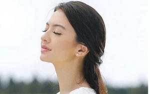 Bikin Syok, Raline Shah Rela Jadi Kuli Bangunan Angkat dan Gergaji Bata di Foto Ini