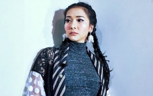 Dita Anggraeni Kepergok Saling Rangkul dengan Pria Lain, Sudah Cerai?