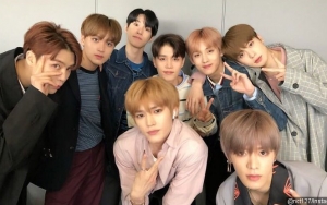 Bareng Ayah Drake, NCT 127 Bagikan Foto-Foto Momen Seru di LA