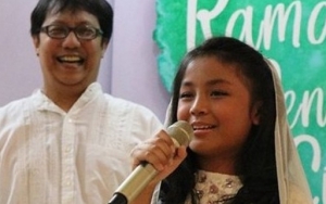 Ikuti Jejak Gita Gutawa, Erwin Gutawa Mulai Orbitkan Aura Aria Gutawa