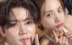 Selca Bareng Nana di Asia Model Awards, Ren NU'EST Disebut Mirip Luhan