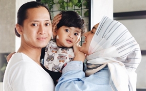 Mulai 6 Bulan Disekolahkan, Putra Melody Prima Sudah Pintar Sholat di Usia Setahun