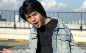 Jadi Sopir di 'Tukang Ojek Pengkolan', Arbani Yasiz Dipuji Tetap Ganteng