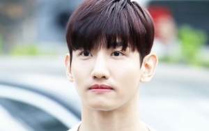 Unggah Foto Topless, Changmin Bikin Pingsan Pamer Punggung Seksi