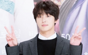 Usai 'Grand Prince', Yoon Shi Yoon Bakal Perankan Kembar Identik di Drama SBS?