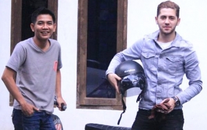 Keseruan Angga Putra dan Cemal Faruk 'Anak Langit' Saat Duet Nyanyi