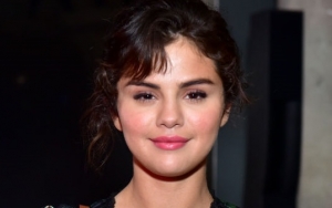 Tampil Beda di Met Gala 2018, Selena Gomez Tuai Kritikan