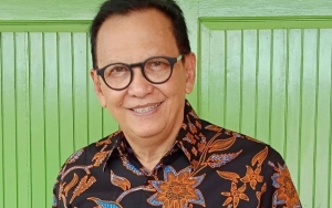 Dicium Gempita, Roy Marten Banjir Pujian Tambah Ganteng