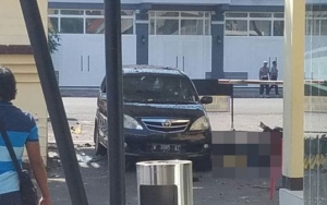 Inilah Kronologi Teror Bom Mapolrestabes Surabaya, Pelaku Bonceng Wanita Naik Motor