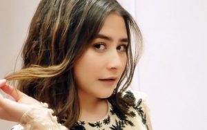 Sering Datang Kondangan, Prilly Latuconsina Tetap Cantik dengan Gaun Sederhana