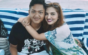 Azriel Hermansyah Foto Mesra dengan Ashanty, Netter Ribut Soal Mahram