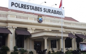 Ortu Tak Lilitkan Bom, Alasan Ais Bisa Selamat Dari Ledakan Bunuh Diri Di Polrestabes Surabaya