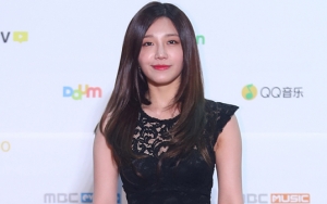 Pakai Dicelup Air Es, Cara Unik Eun Ji A Pink Makan Mie Instan Jadi Sorotan