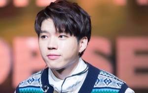 Sunggyu Wamil, Woohyun Asyik Jalan-Jalan Usai Hadiri KBEE di Rusia