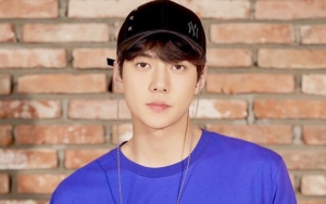 Posting Foto Tutupi Separuh Wajah, Sehun EXO Tetap Dipuji Tampan