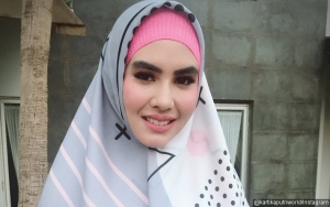 Heboh Teror Bom Surabaya, Kartika Putri Miris Perempuan Bercadar Makin Diintimidasi
