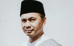 Unggah Foto Bulan Madu, Netter Protes Keterangan Foto Raditya Dika