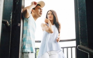 Unggah Foto Makan Malam Bersama Istri, Raditya Dika Bikin Netter Heran