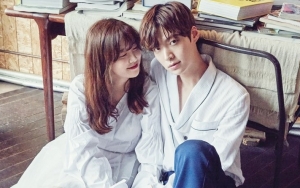 Rayakan Hari Jadi Pernikahan, Ku Hye Sun Unggah Foto Imut Bareng Ahn Jae Hyun