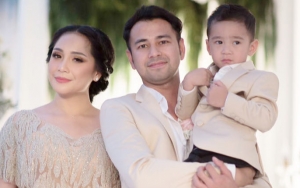 Nagita Cantik Pakai Kaftan Merah, Raffi Dibully Hilangkan Foto Istri Gara-Gara Ayu Ting Ting