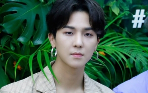 Pose Manly di Majalah, Mino WINNER Kenang Momen Bahagia di 2017 dan Bahas Hobi