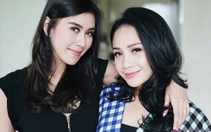 Bareng Nagita Slavina, Syahnaz Sadiqah Tampil Fresh dengan Gaya Rambut Baru