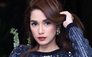 Sudah Pernah Coba, Ussy Sulistiawaty Ngaku Pengen Banget Pakai Cadar