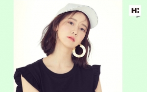 Gelar Fanmeet, Yoona Pamerkan Tropi Penghargaan ke Fans